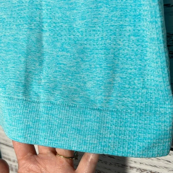 Pink Victorias Secret Seamless Baby Blue Long Sleeve Crop Top NWT Small - Picture 7 of 11